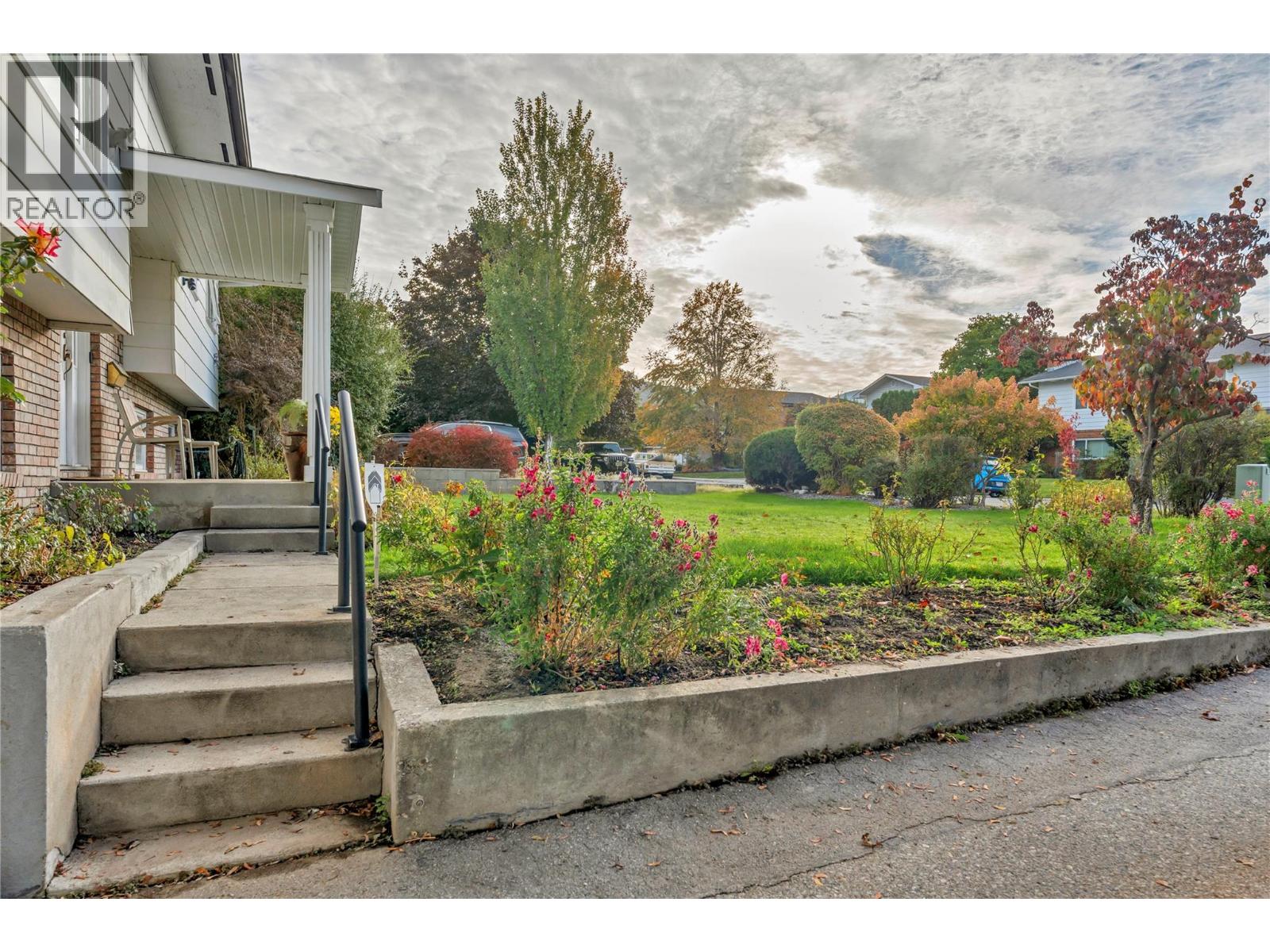 194 Acacia Crescent, Penticton, British Columbia  V2A 6S9 - Photo 7 - 10402767