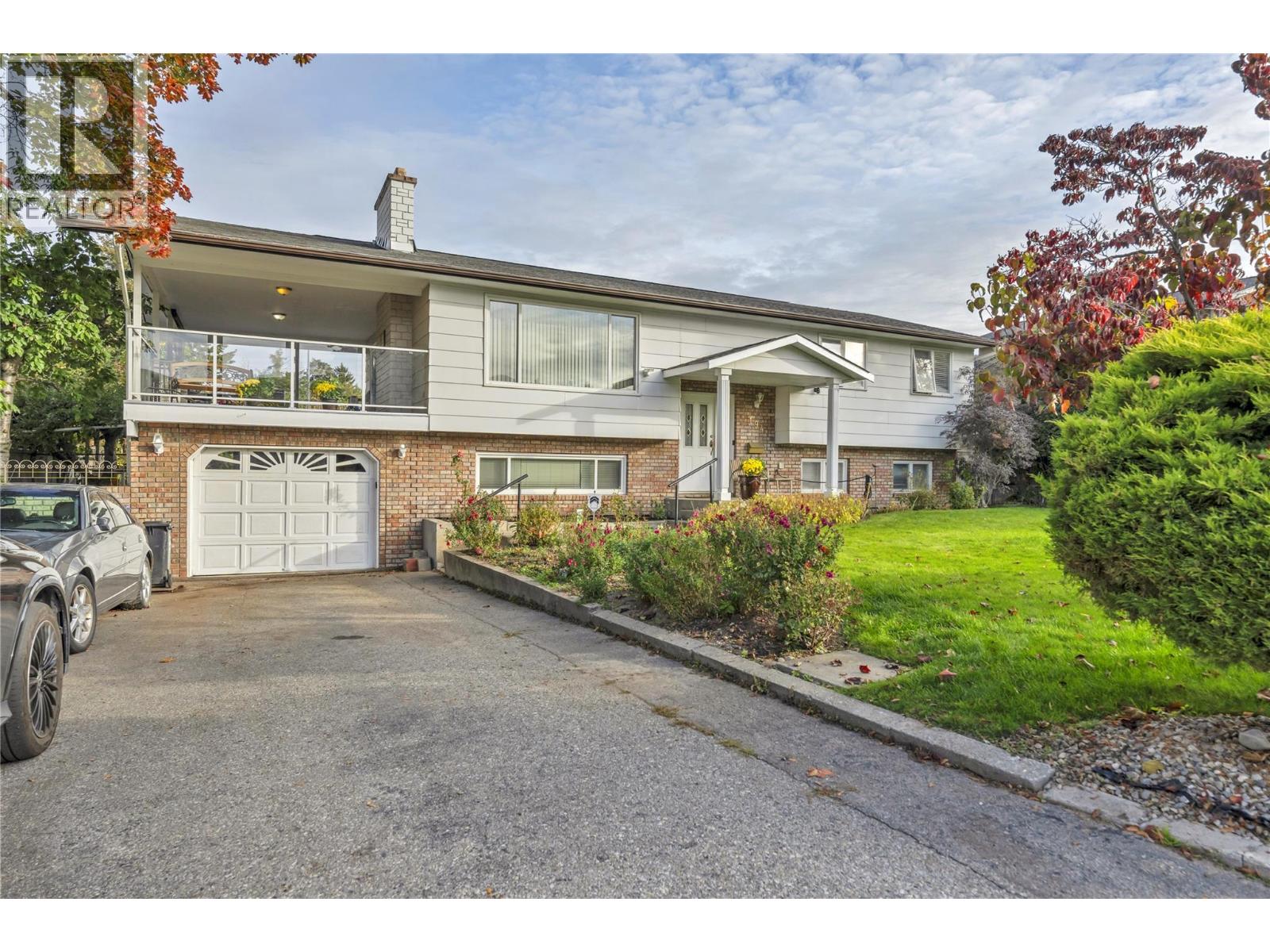 194 Acacia Crescent, Penticton, British Columbia  V2A 6S9 - Photo 5 - 10402767