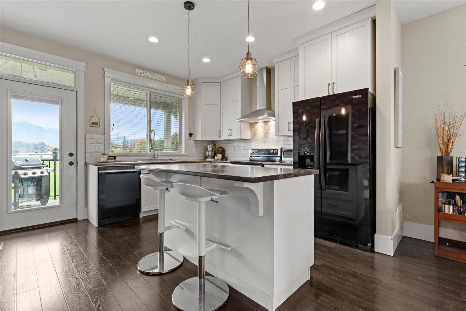 3 45766 BRITTON AVENUE|Sardis East Vedder