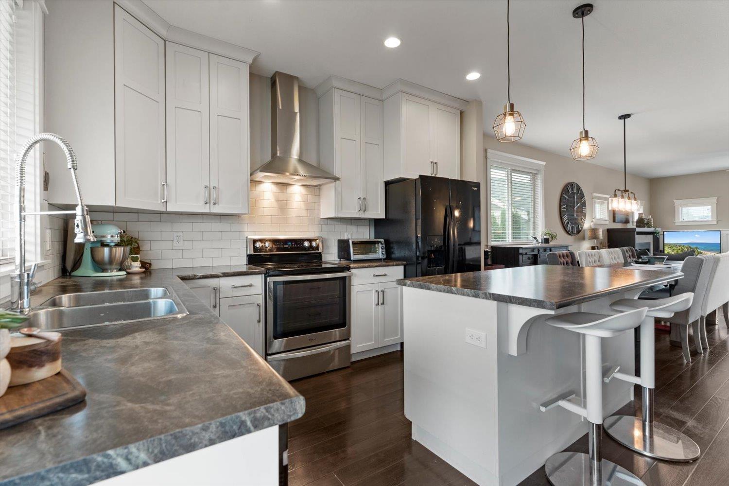 3 45766 BRITTON AVENUE|Sardis East Vedder