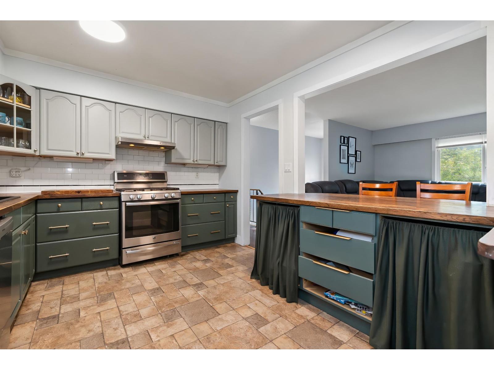 20 ROBERTSON CRESCENT|Hope