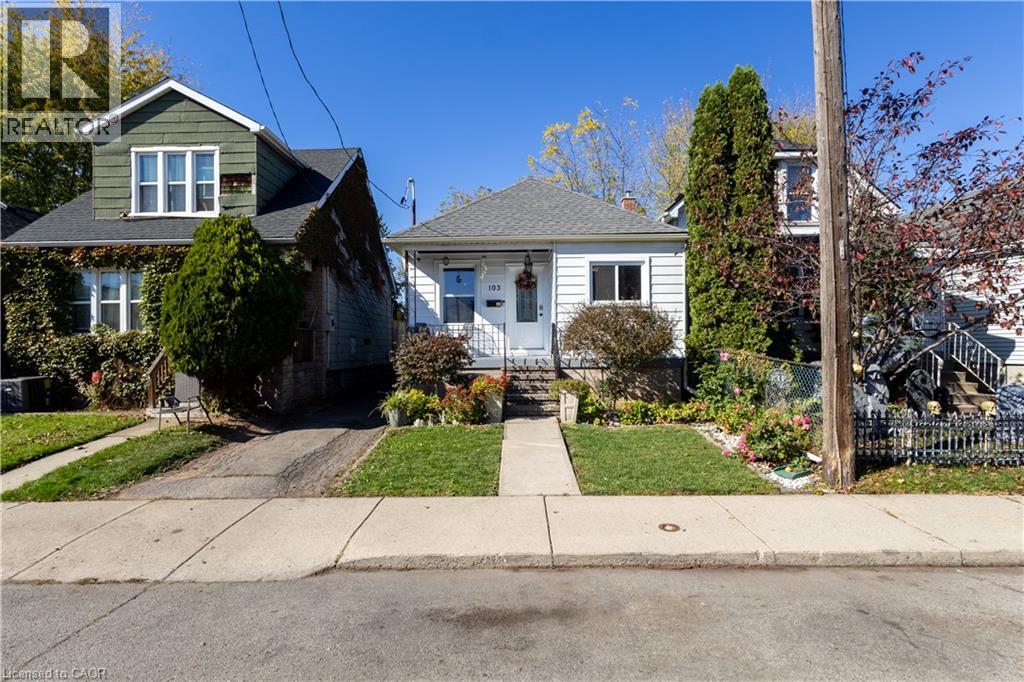 103 Tuxedo Avenue N, Hamilton, Ontario  L8H 4P6 - Photo 2 - 40874366