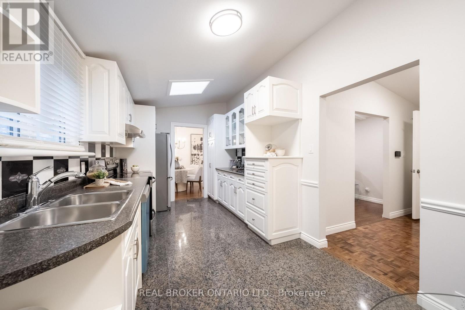 53 Kingslake Road, Toronto, Ontario  M2J 3E4 - Photo 10 - C14120832