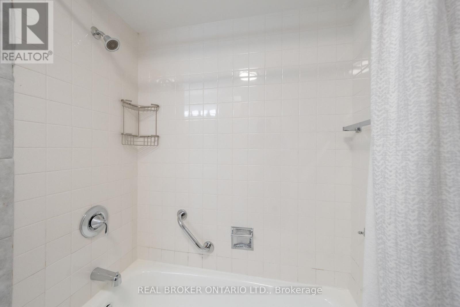 53 Kingslake Road, Toronto, Ontario  M2J 3E4 - Photo 20 - C14120832
