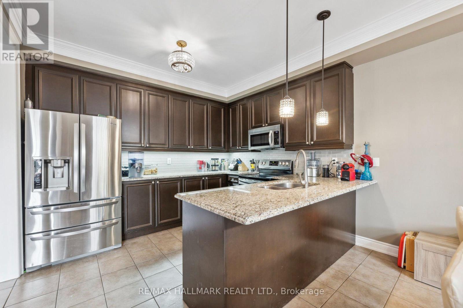 447 Longworth Avenue, Clarington, Ontario  L1C 0E1 - Photo 9 - E14120922