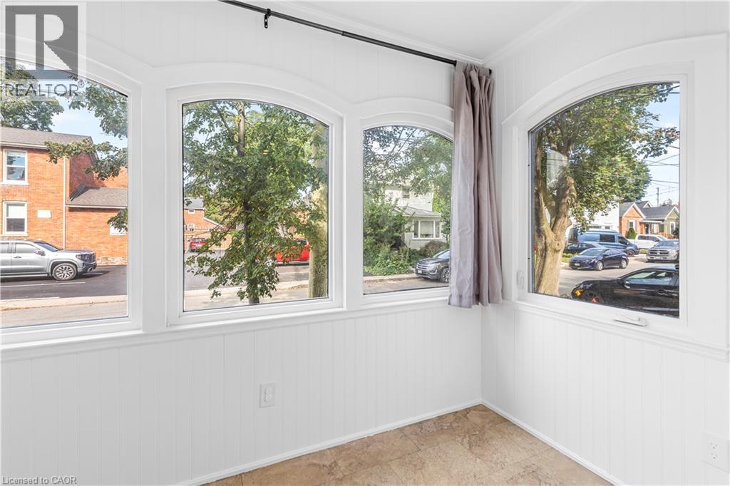 17 Gerrard Street, St. Catharines, Ontario  L2R 5S8 - Photo 9 - 40871852