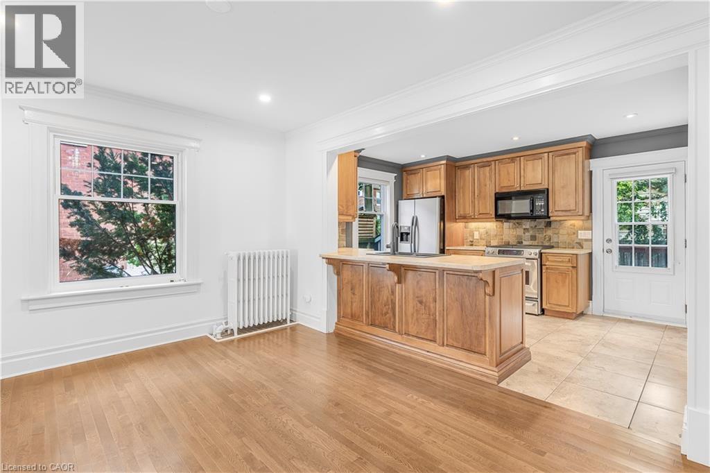 17 Gerrard Street, St. Catharines, Ontario  L2R 5S8 - Photo 13 - 40871852