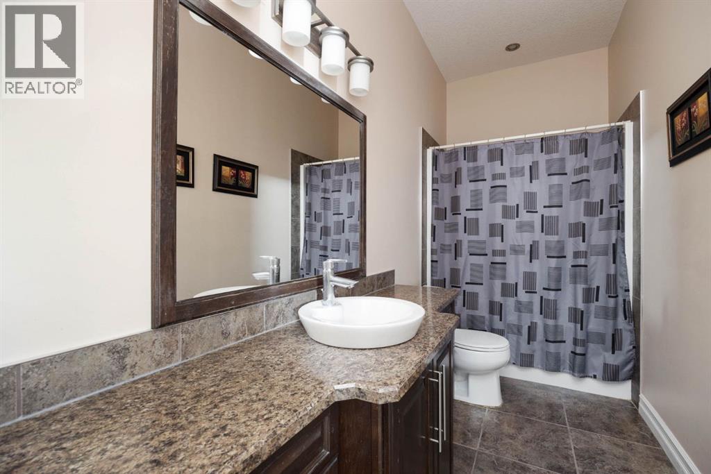 128 Mountain Avens Crescent
