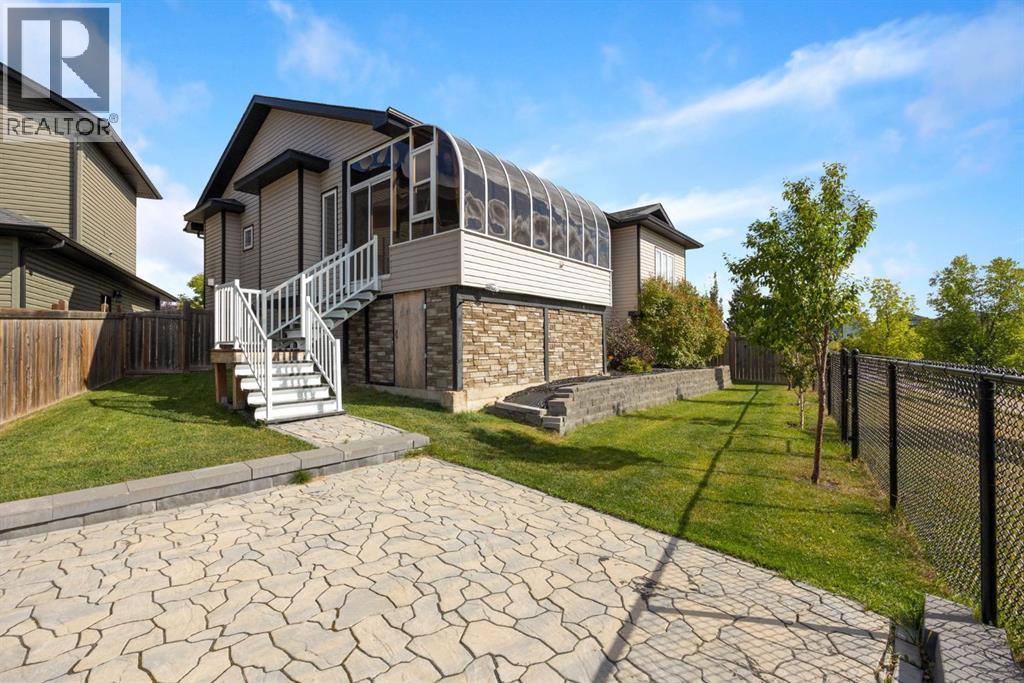 128 Mountain Avens Crescent
