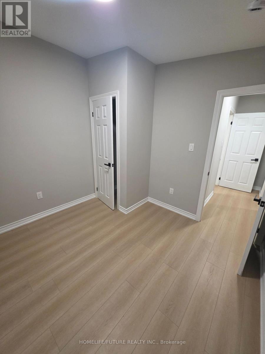 2983 Lawrence Avenue E, Toronto, Ontario  M1P 2V6 - Photo 8 - E13885124