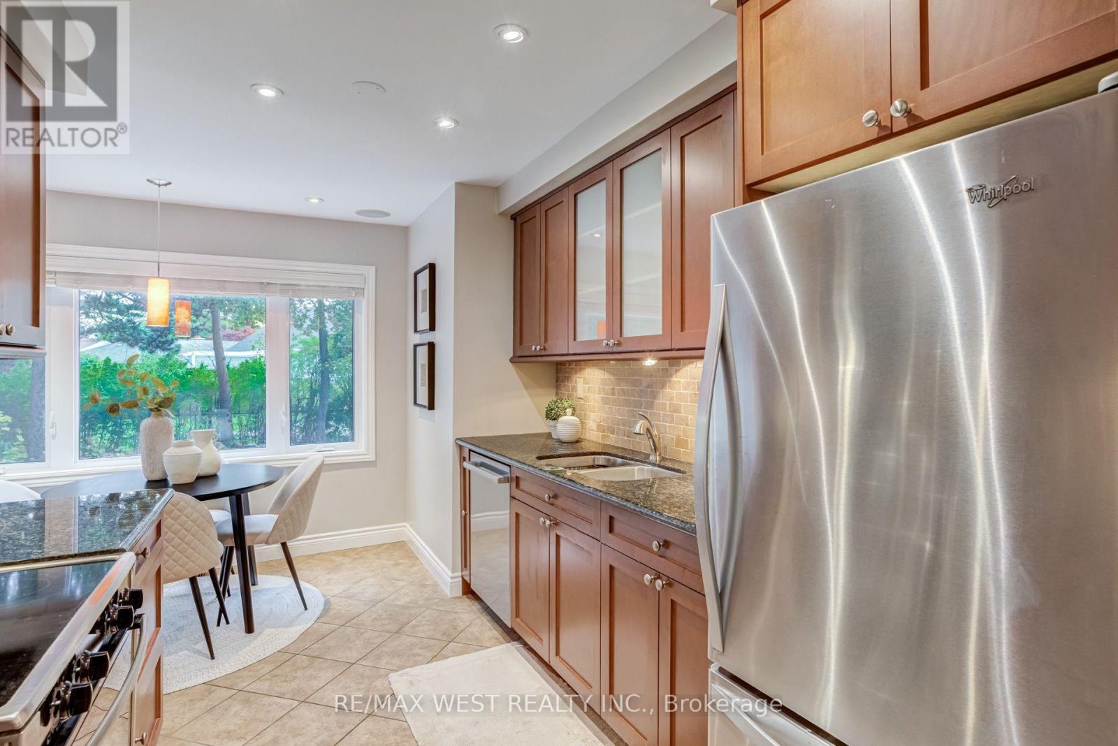 1603 Lincolnshire Boulevard, Mississauga, Ontario  L5E 2S8 - Photo 17 - W14120876
