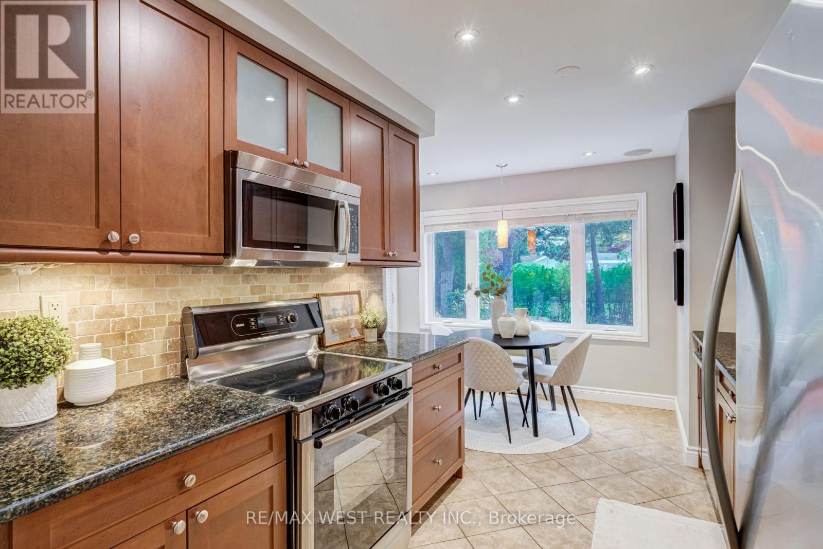 1603 Lincolnshire Boulevard, Mississauga, Ontario  L5E 2S8 - Photo 18 - W14120876