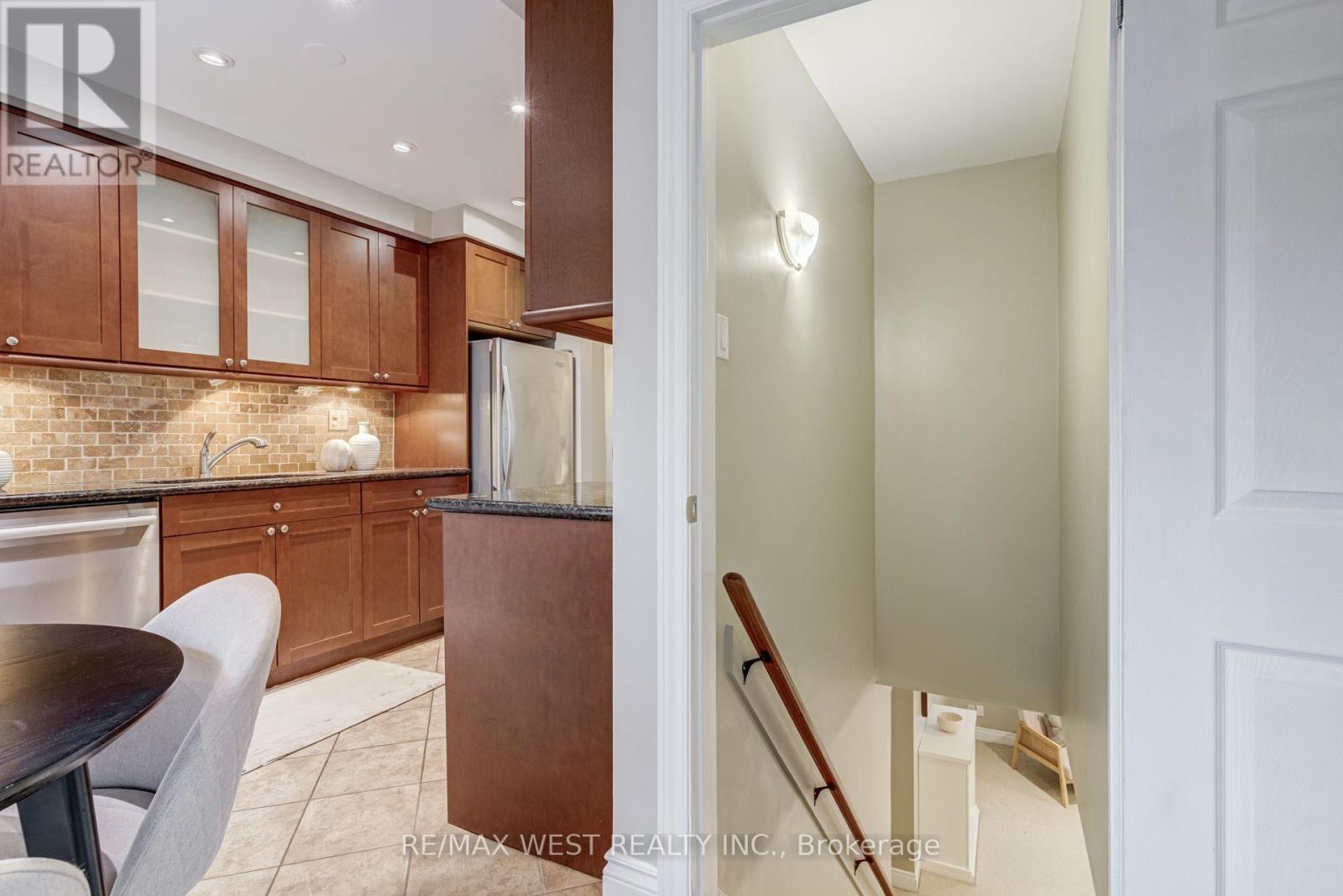 1603 Lincolnshire Boulevard, Mississauga, Ontario  L5E 2S8 - Photo 28 - W14120876