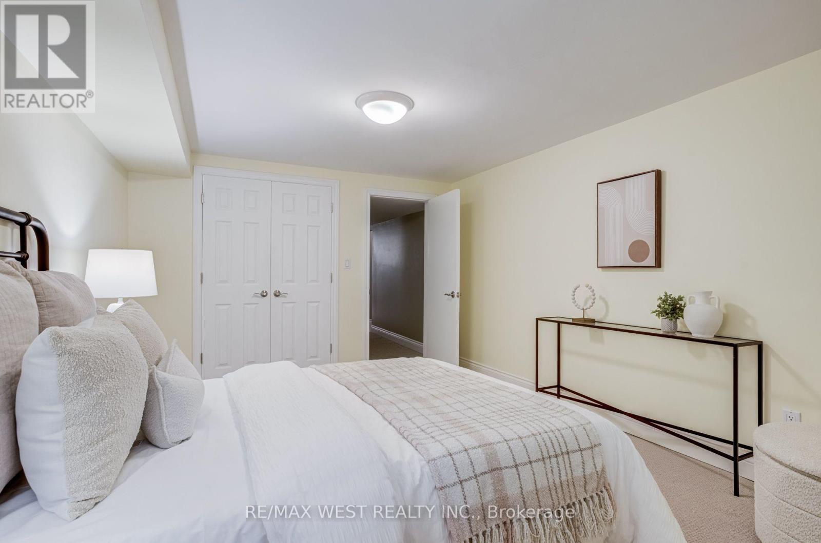 1603 Lincolnshire Boulevard, Mississauga, Ontario  L5E 2S8 - Photo 36 - W14120876