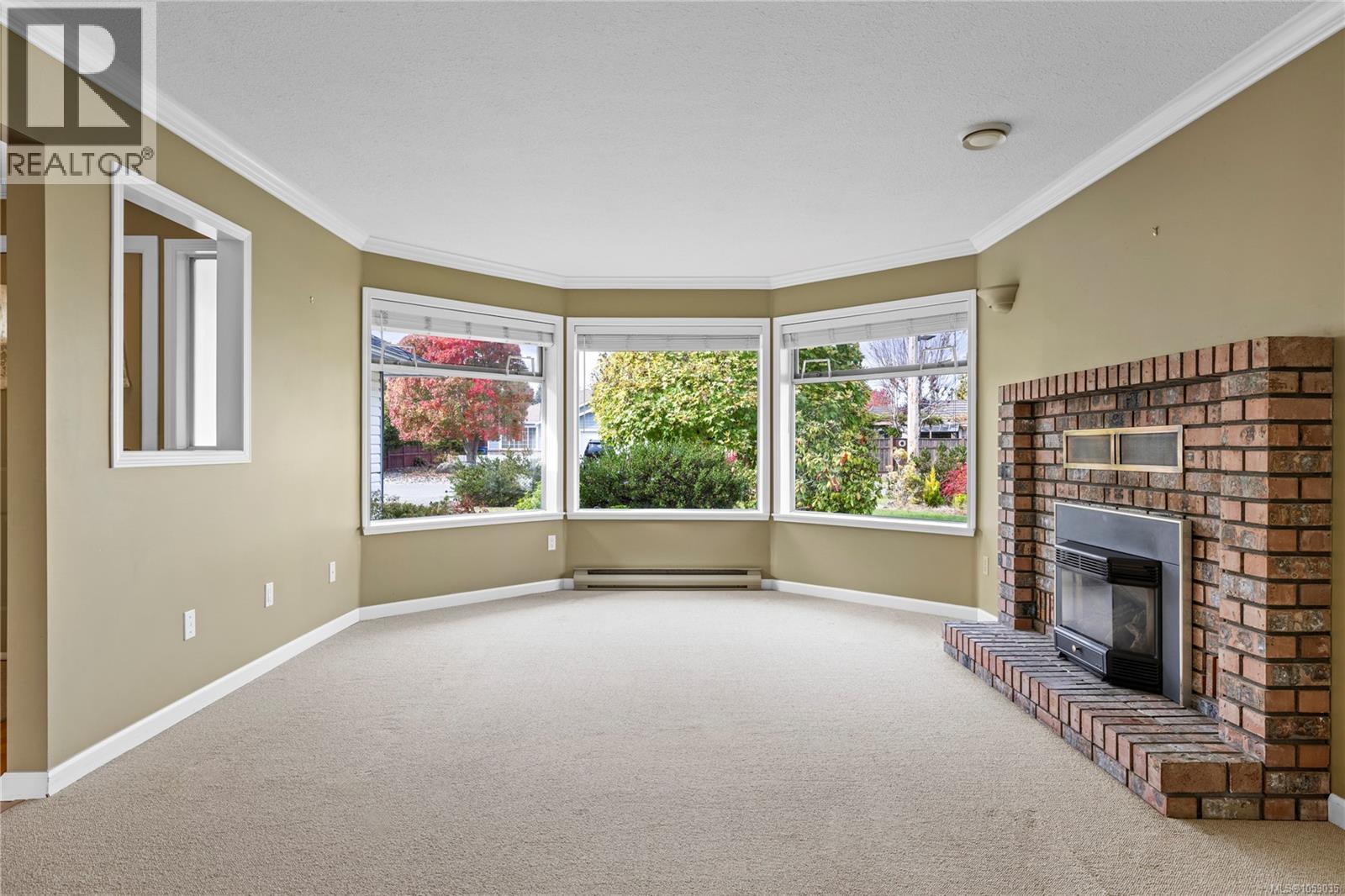 823 Yambury Rd