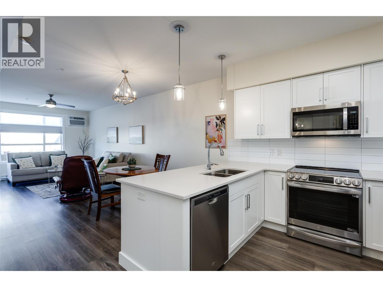 3090 Burtch Road Unit# 104, Kelowna, British Columbia  V1W 5G9 - Photo 4 - 10404551