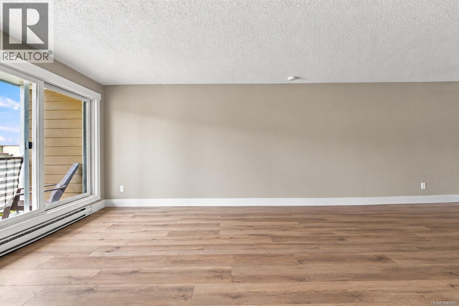 313 3270 Ross Rd