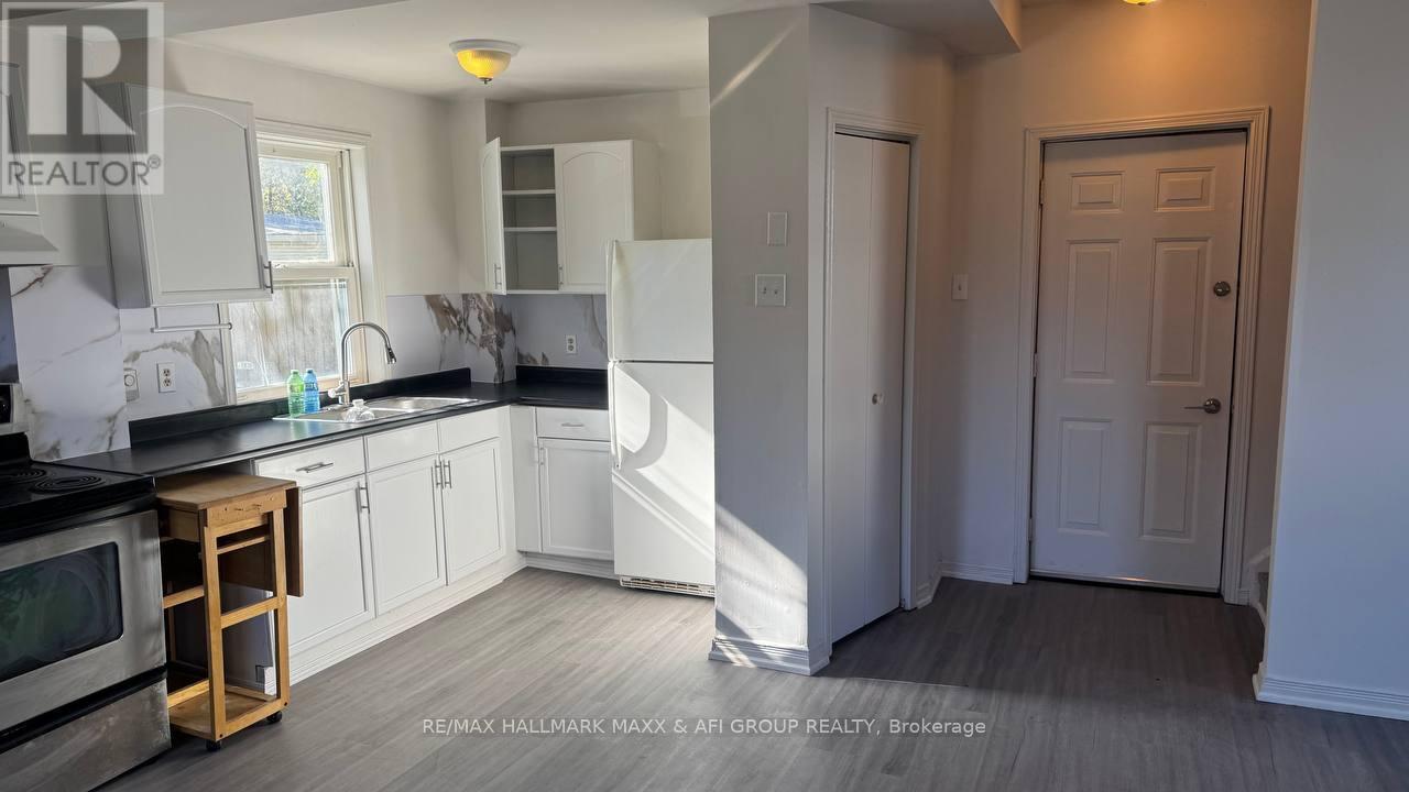 Unit E - 82 Sanford Street, Barrie, Ontario  L4N 3C5 - Photo 4 - S14095372