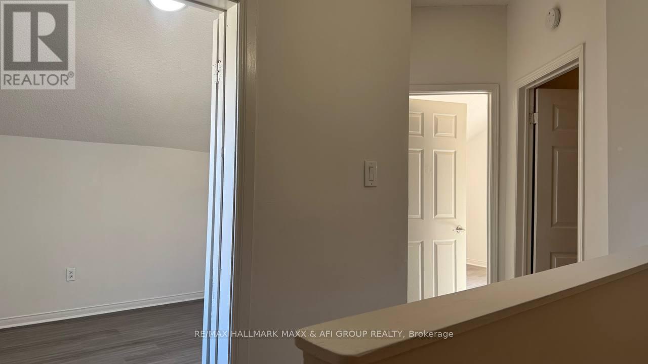 Unit E - 82 Sanford Street, Barrie, Ontario  L4N 3C5 - Photo 8 - S14095372