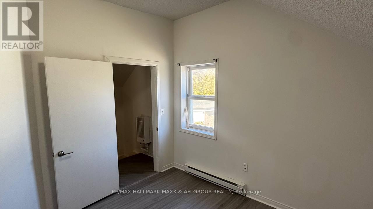 Unit E - 82 Sanford Street, Barrie, Ontario  L4N 3C5 - Photo 15 - S14095372