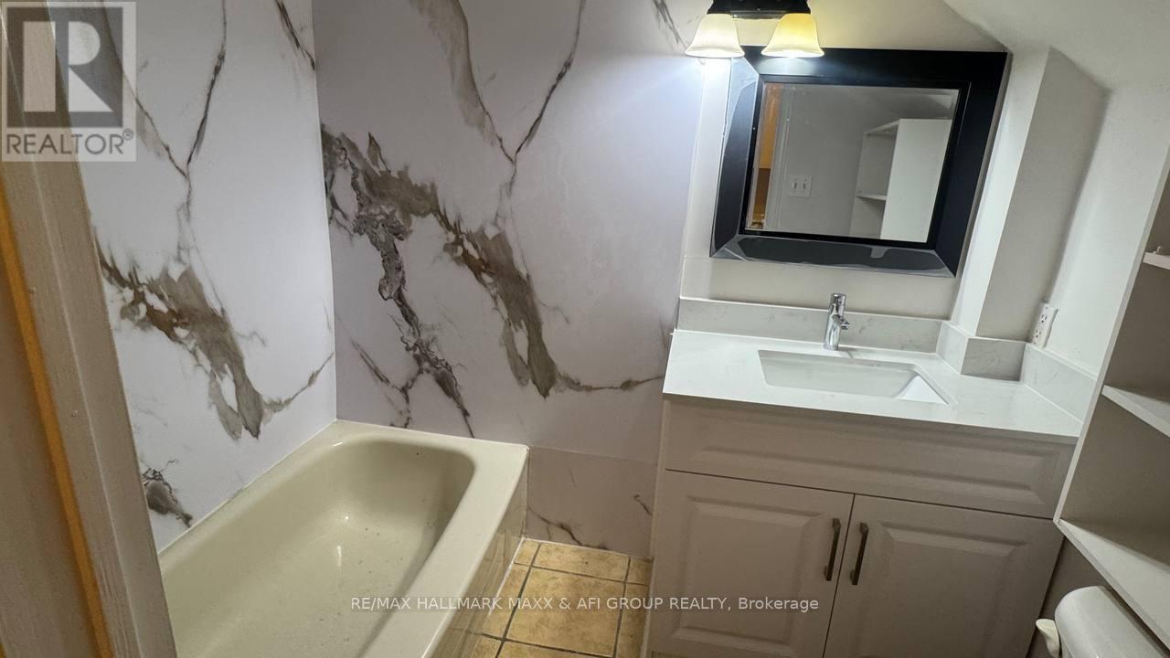 Unit E - 82 Sanford Street, Barrie, Ontario  L4N 3C5 - Photo 17 - S14095372