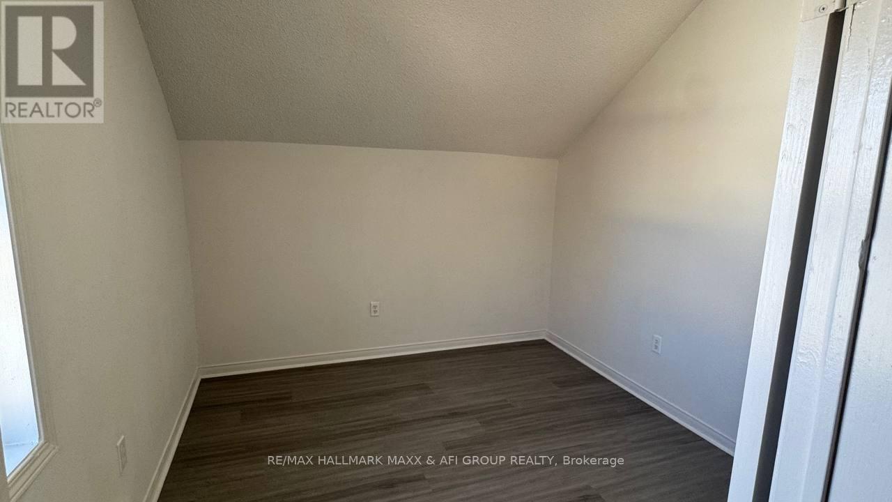 Unit E - 82 Sanford Street, Barrie, Ontario  L4N 3C5 - Photo 9 - S14095372