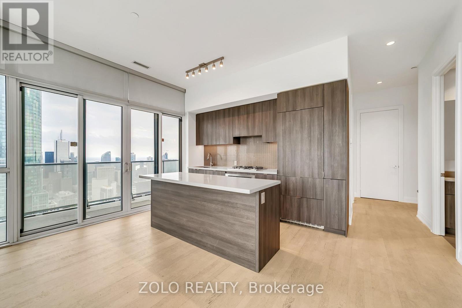 6310 - 7 Grenville Street, Toronto, Ontario  M4Y 0E9 - Photo 15 - C14121032