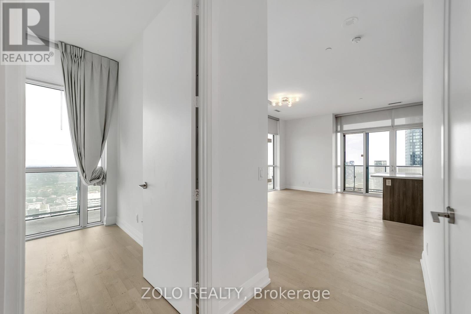 6310 - 7 Grenville Street, Toronto, Ontario  M4Y 0E9 - Photo 22 - C14121032