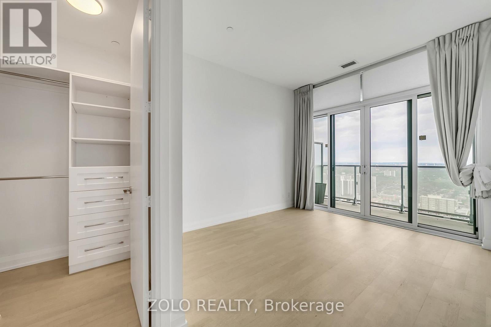 6310 - 7 Grenville Street, Toronto, Ontario  M4Y 0E9 - Photo 26 - C14121032