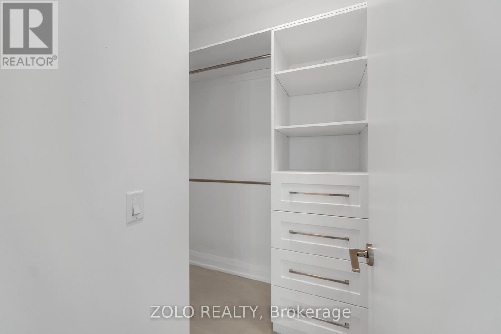 6310 - 7 Grenville Street, Toronto, Ontario  M4Y 0E9 - Photo 29 - C14121032