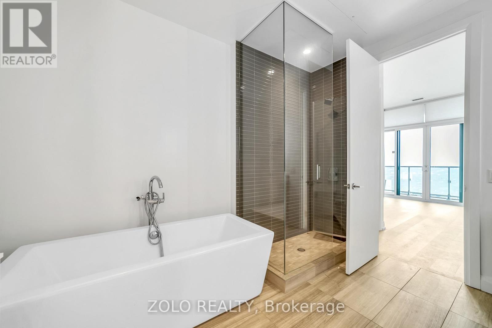 6310 - 7 Grenville Street, Toronto, Ontario  M4Y 0E9 - Photo 31 - C14121032