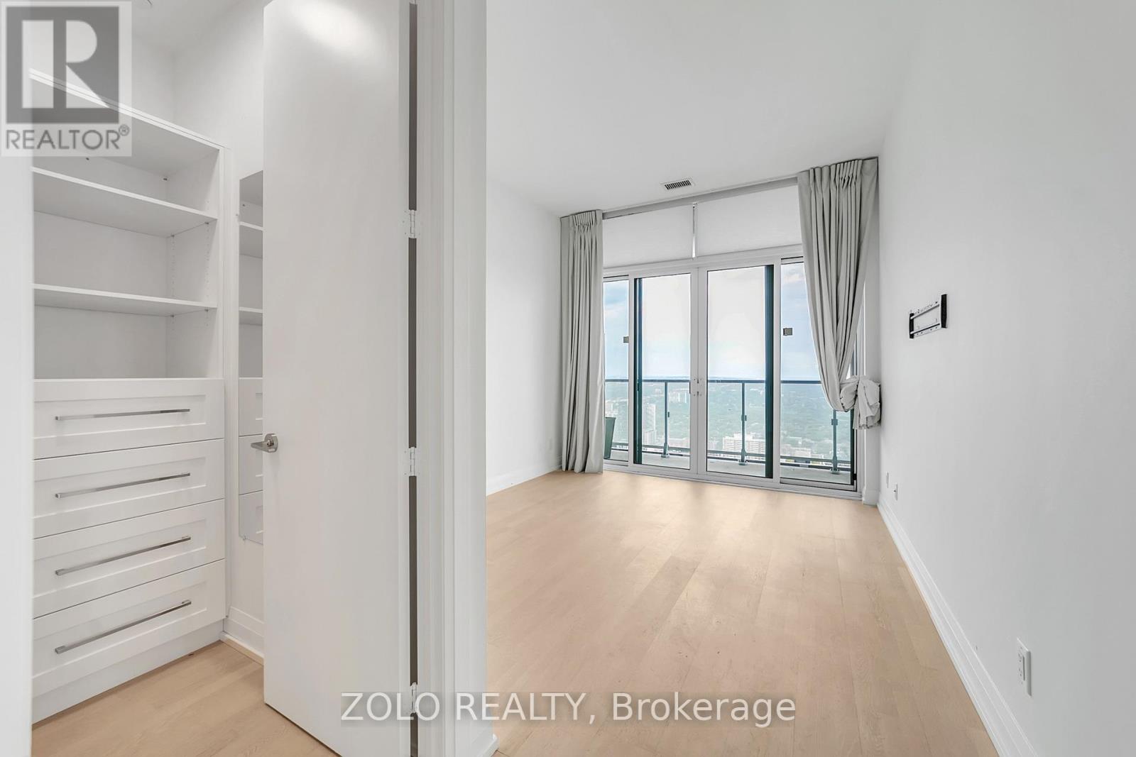 6310 - 7 Grenville Street, Toronto, Ontario  M4Y 0E9 - Photo 32 - C14121032