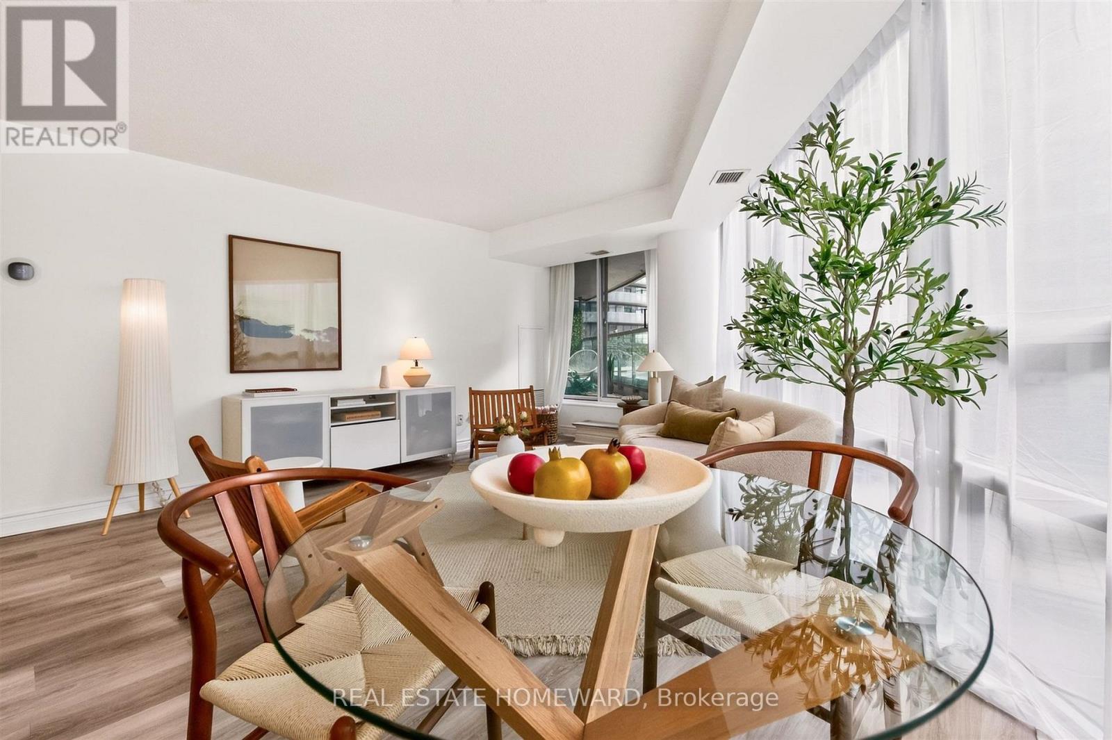 311 - 30 Grand Trunk Crescent, Toronto, Ontario  M5J 3A4 - Photo 14 - C14121056