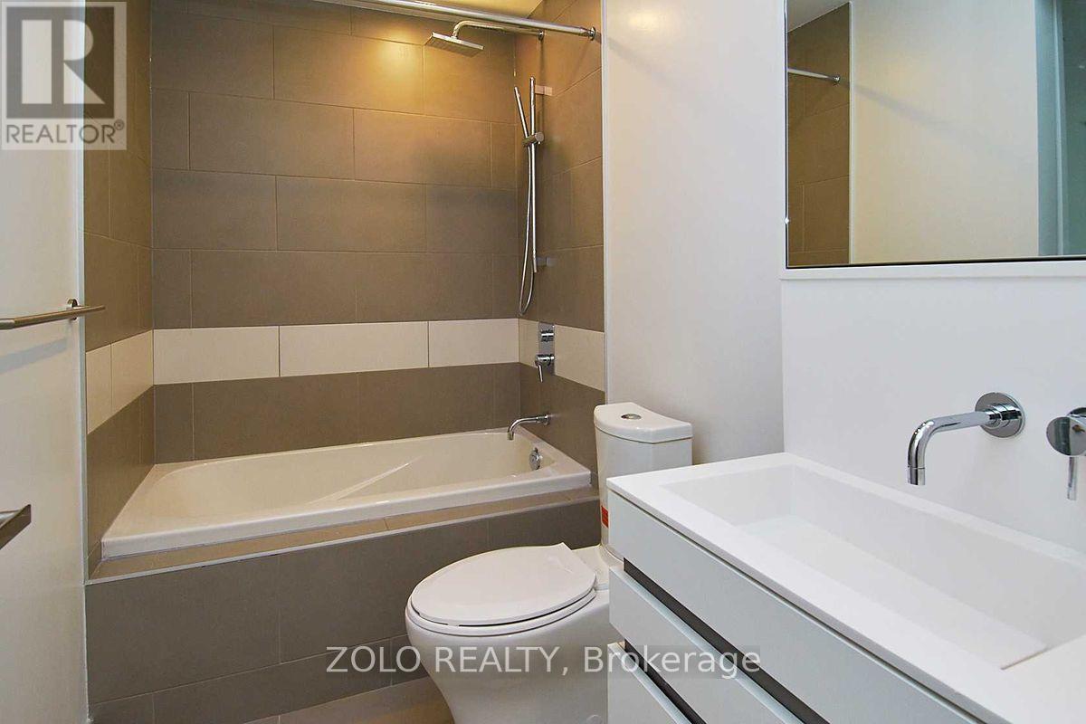 5611 - 197 Yonge Street, Toronto, Ontario  M5B 1M4 - Photo 12 - C14121064