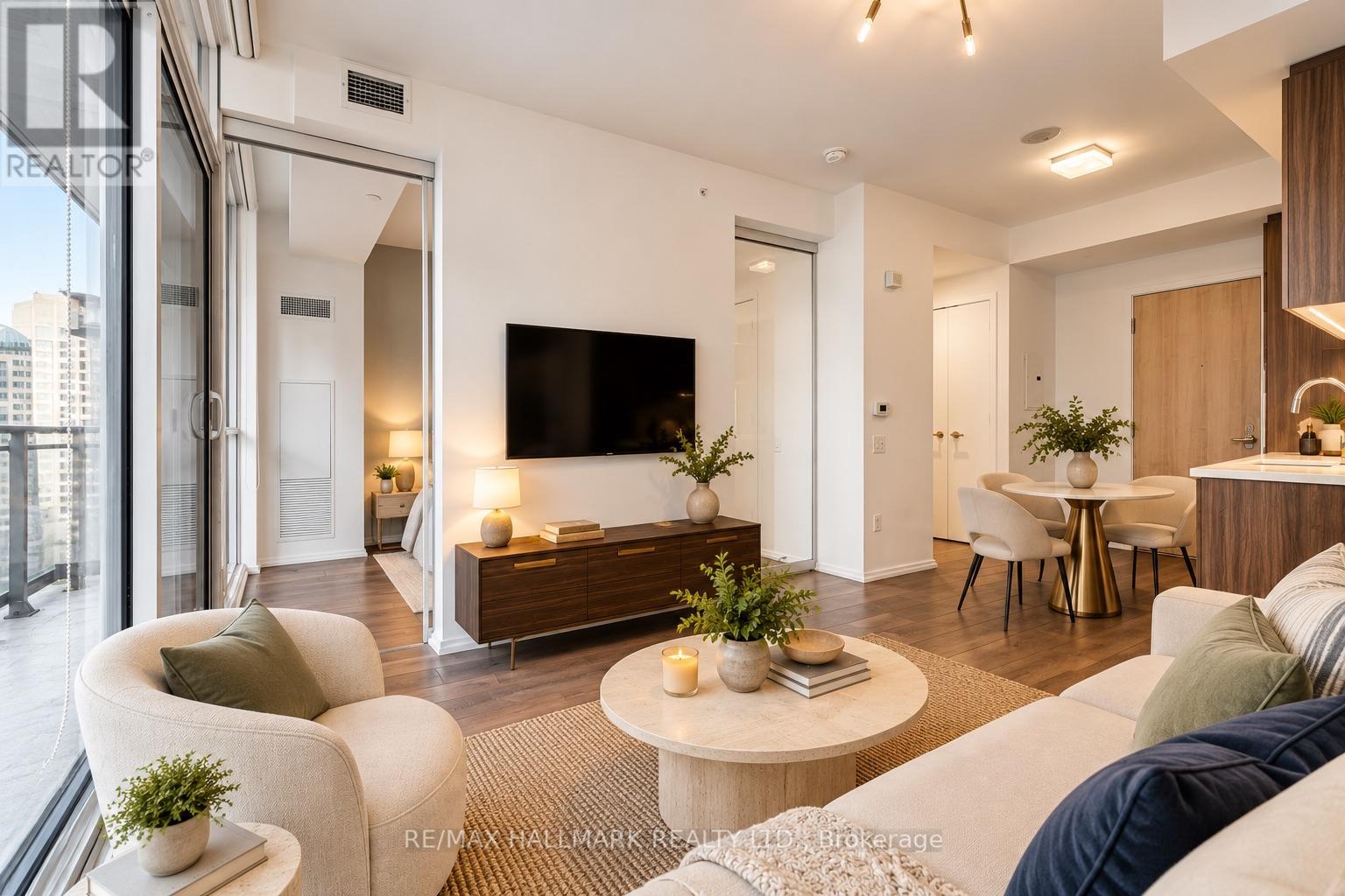 3805 - 45 Charles Street E, Toronto, Ontario  M4Y 0B8 - Photo 7 - C14121176