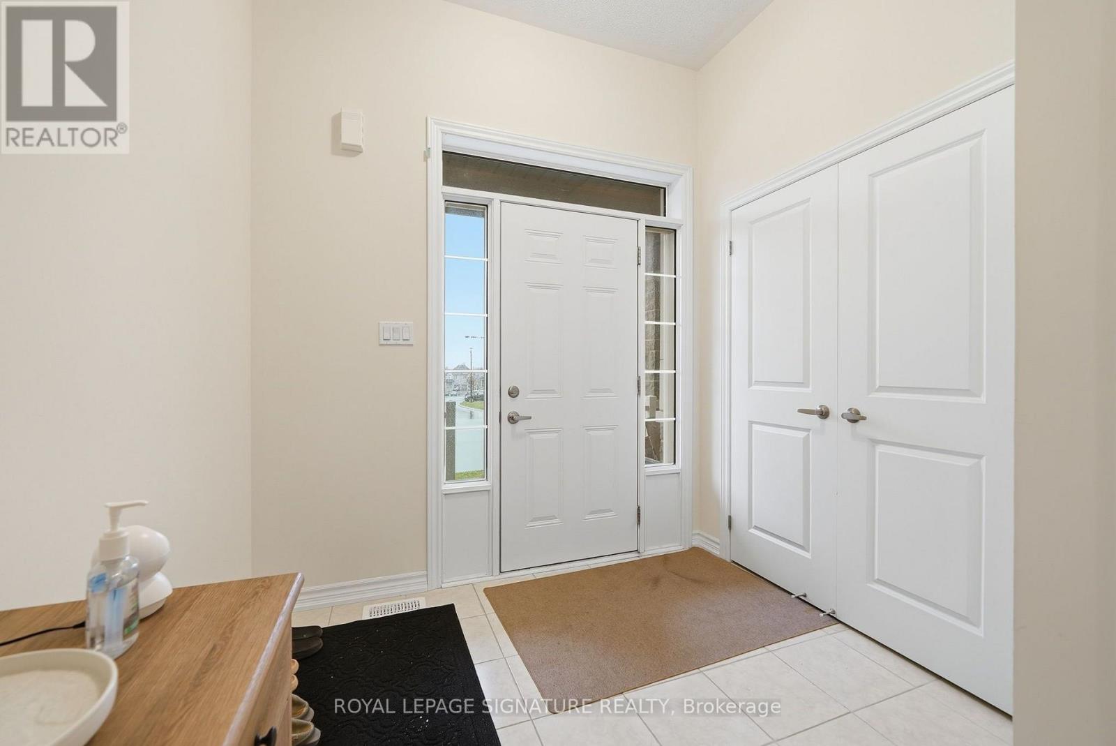 1148 Skyridge Boulevard, Pickering, Ontario  L1X 0M4 - Photo 3 - E14121122
