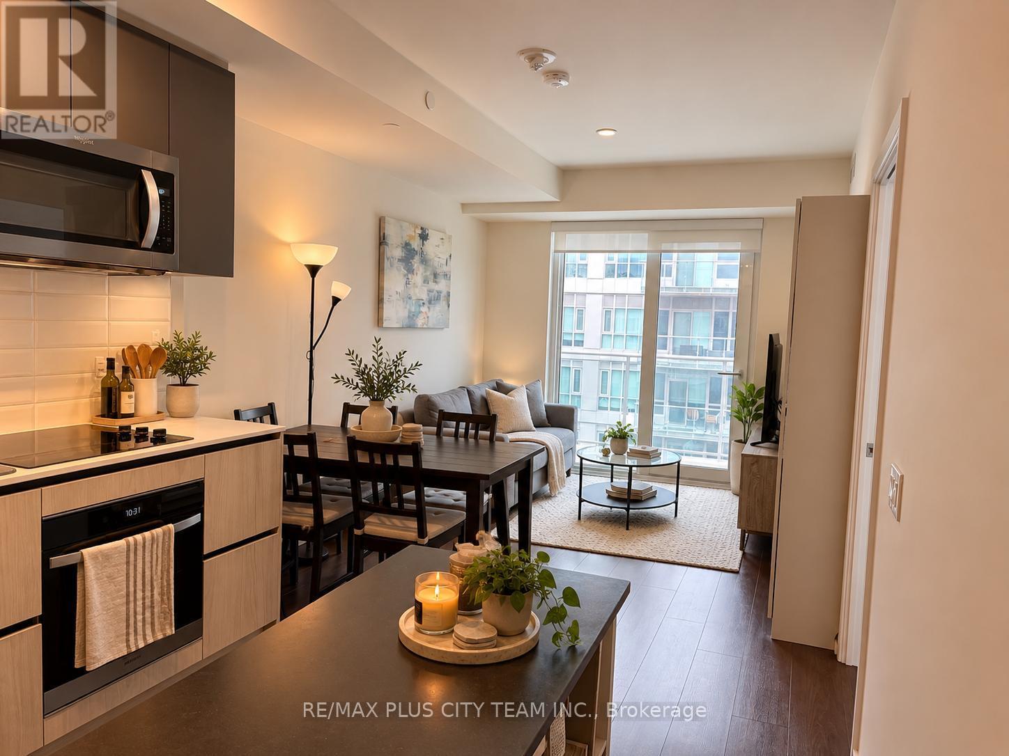 720 - 150 Logan Avenue, Toronto, Ontario  M4E 0E4 - Photo 3 - E14121130