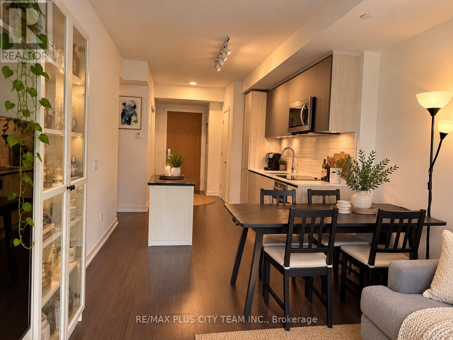 720 - 150 Logan Avenue, Toronto, Ontario  M4E 0E4 - Photo 4 - E14121130