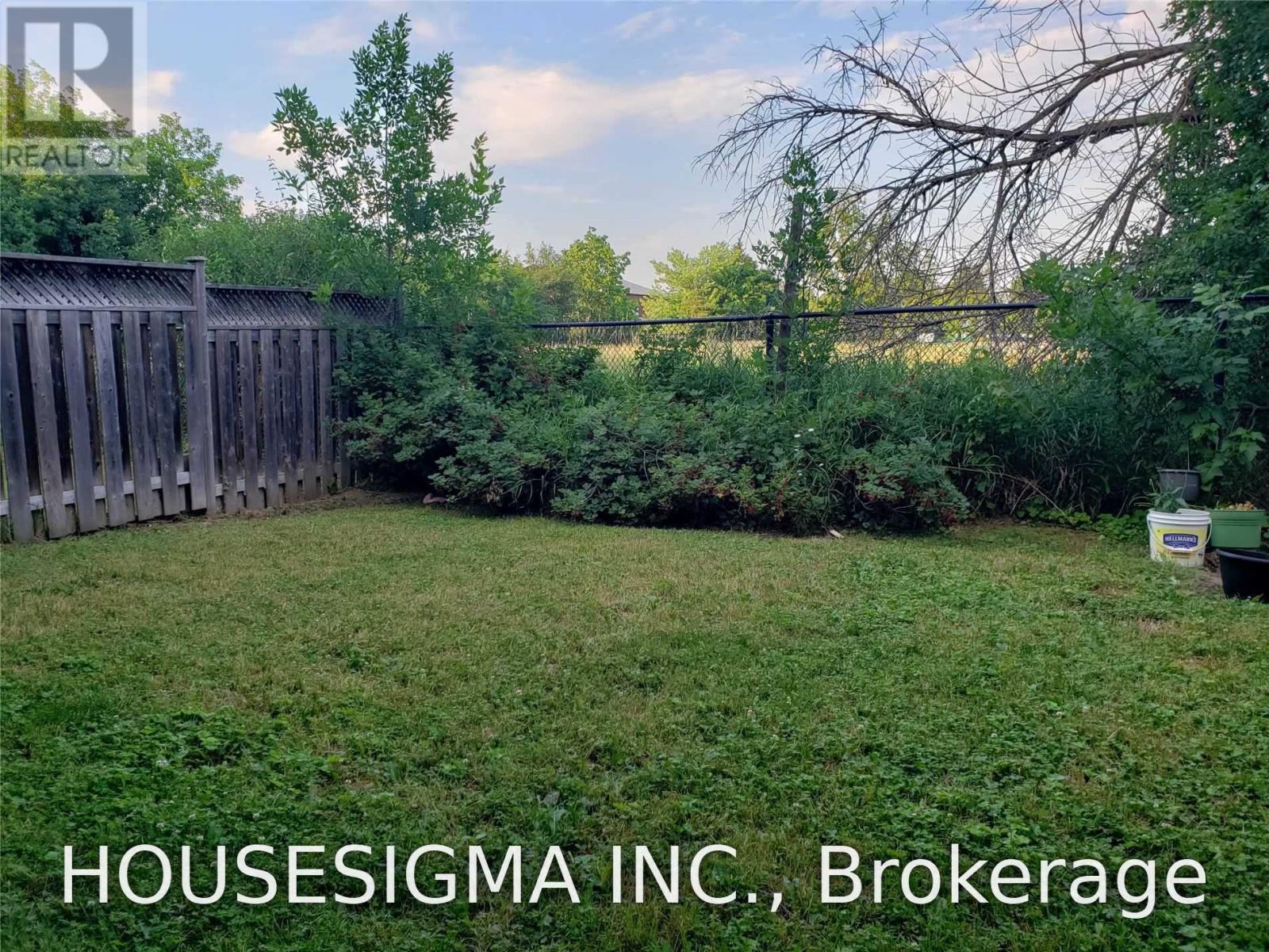 B1 - 329 Bathurst Glen Drive, Vaughan (Patterson), Ontario  L4J 9A3 - Photo 11 - N14121008