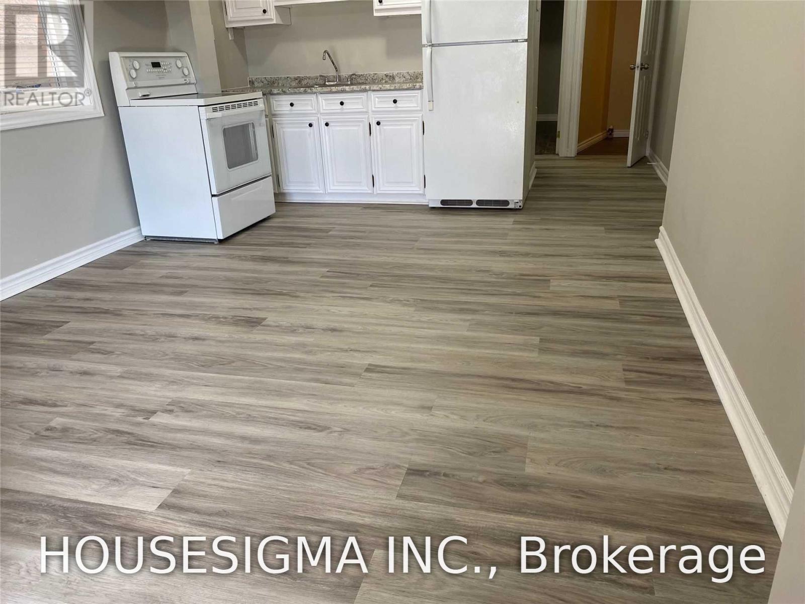 B1 - 329 Bathurst Glen Drive, Vaughan (Patterson), Ontario  L4J 9A3 - Photo 5 - N14121008