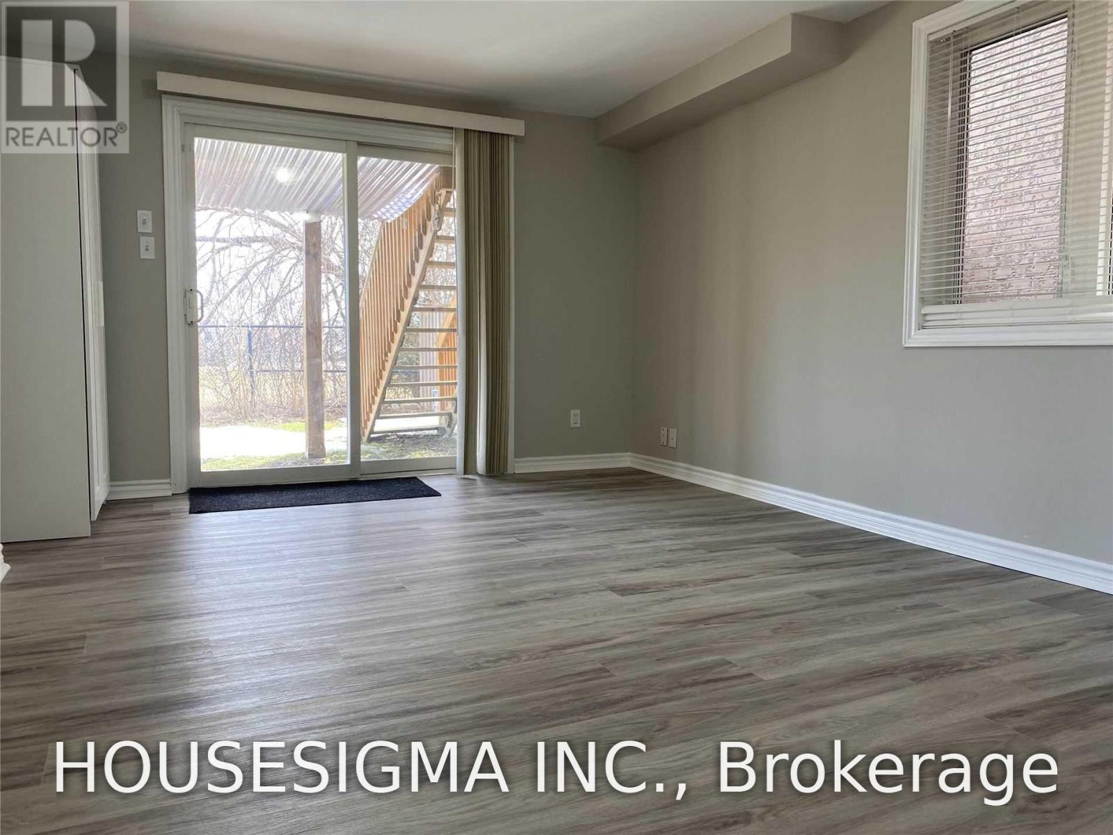 B1 - 329 Bathurst Glen Drive, Vaughan (Patterson), Ontario  L4J 9A3 - Photo 6 - N14121008