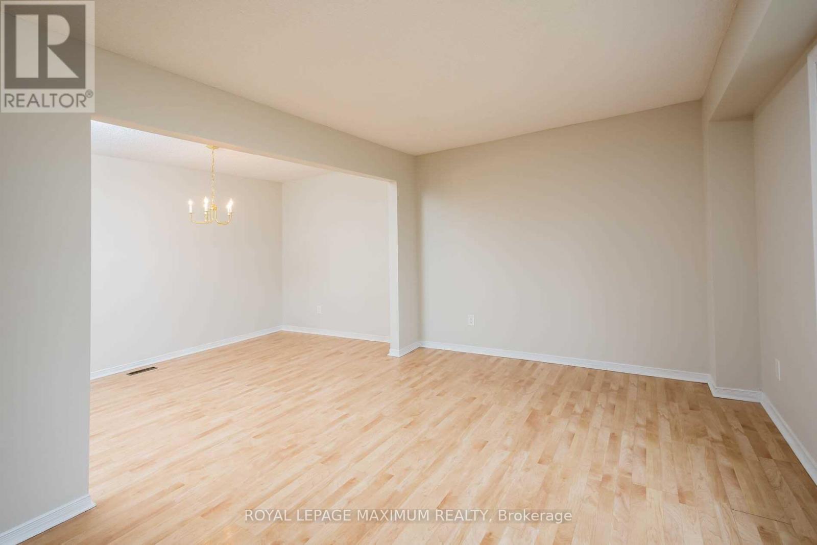 97 Coles Avenue, Vaughan, Ontario  L4L 1L8 - Photo 7 - N14121016