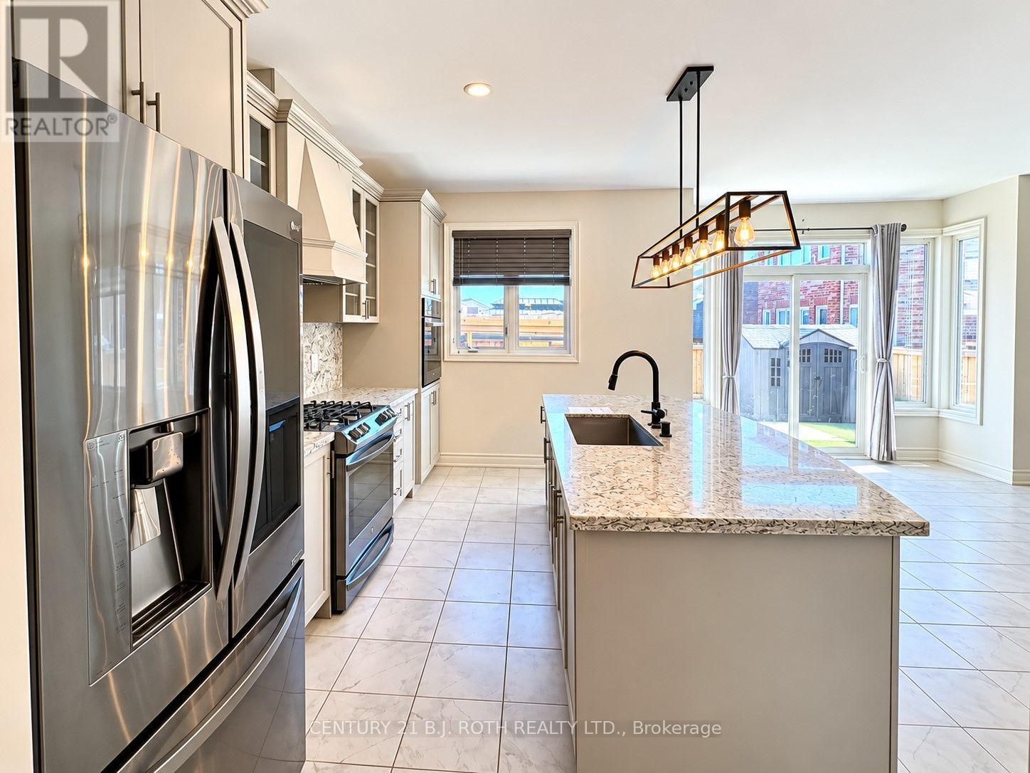 833 Langford Boulevard, Bradford West Gwillimbury (Bradford), Ontario  L3L 0X6 - Photo 10 - N14121044
