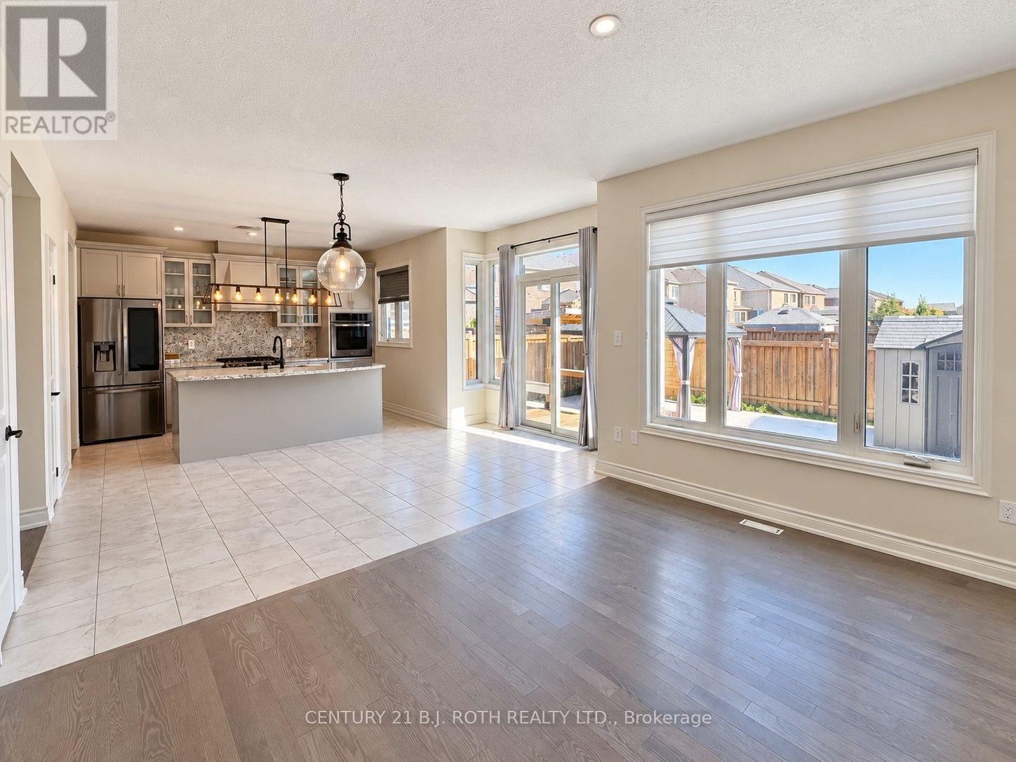 833 Langford Boulevard, Bradford West Gwillimbury (Bradford), Ontario  L3L 0X6 - Photo 12 - N14121044
