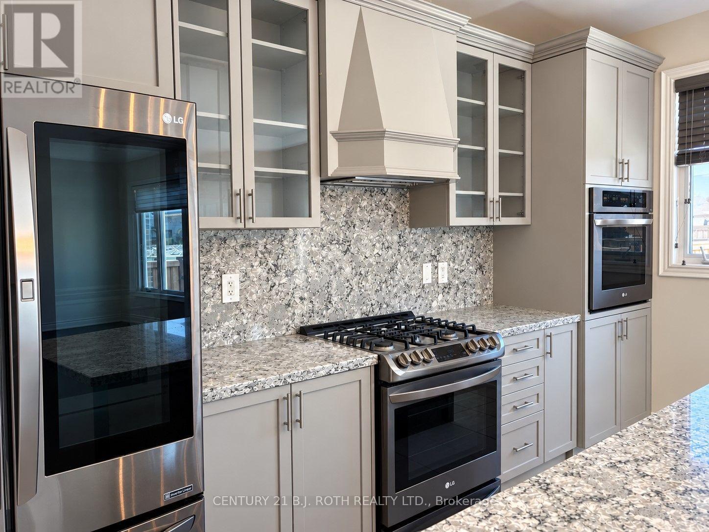 833 Langford Boulevard, Bradford West Gwillimbury (Bradford), Ontario  L3L 0X6 - Photo 14 - N14121044