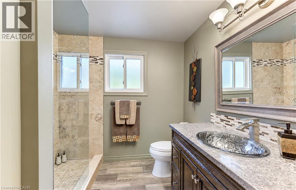 18 Cumberland Place, Kitchener, Ontario  N2N 2W1 - Photo 30 - 40873869