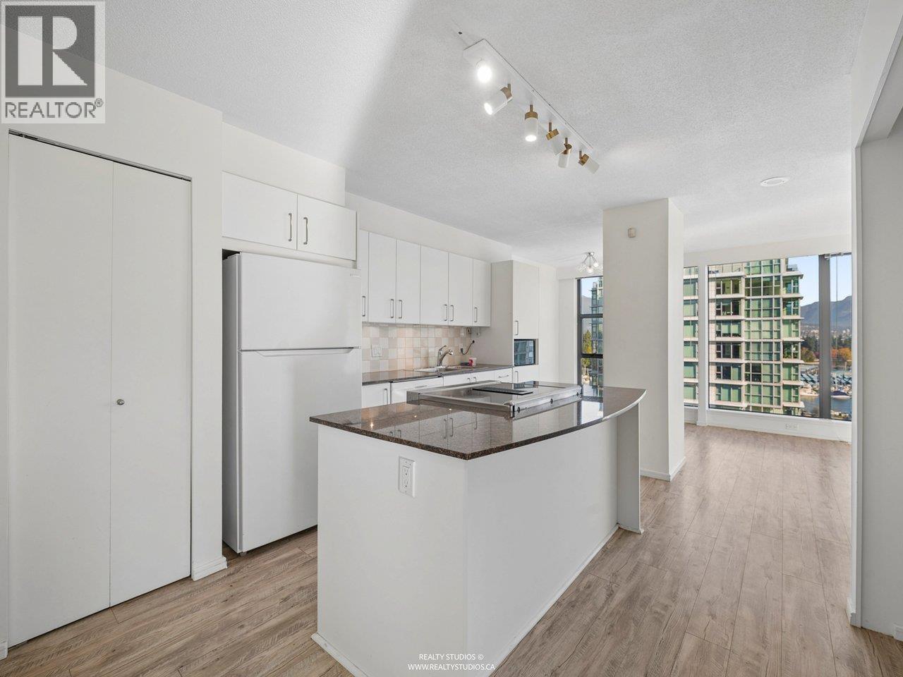 1807 1723 Alberni Street, Vancouver, British Columbia  V6G 3G9 - Photo 12 - R3177948