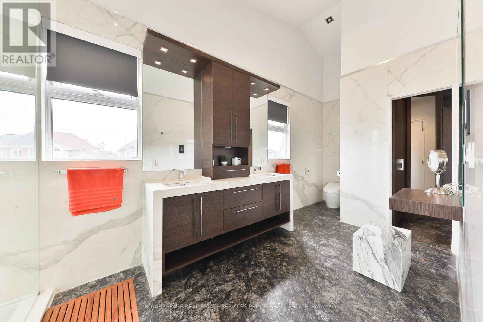 622 Kozel Court, Mississauga, Ontario  L4Z 4E4 - Photo 35 - W14120980