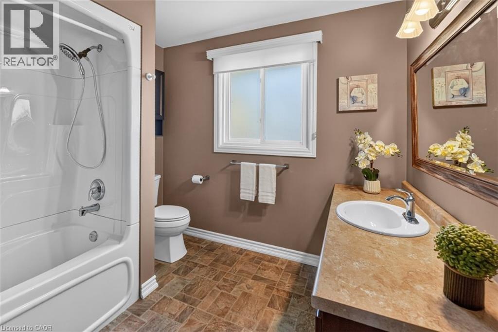 7 Governor's Road, Grimsby, Ontario  L3M 2Y3 - Photo 20 - 40873710