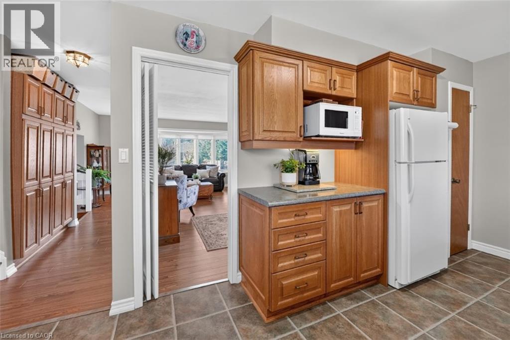 7 Governor's Road, Grimsby, Ontario  L3M 2Y3 - Photo 9 - 40873710